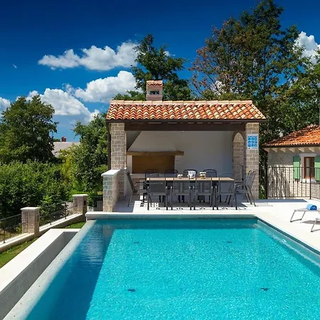 Valffiorita Vakantiehuis Pazin