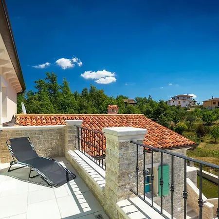 Valffiorita Vakantiehuis Pazin
